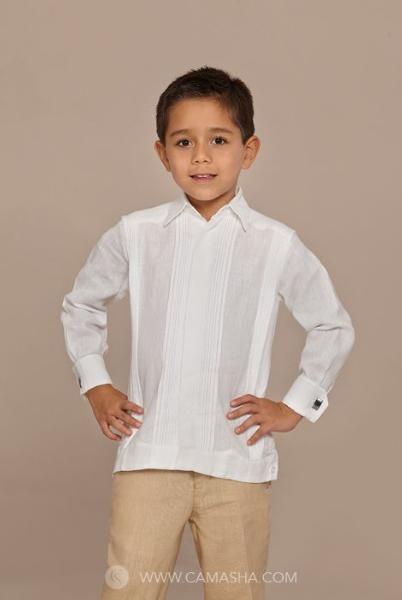 Guayabera and Flower in your hair day.